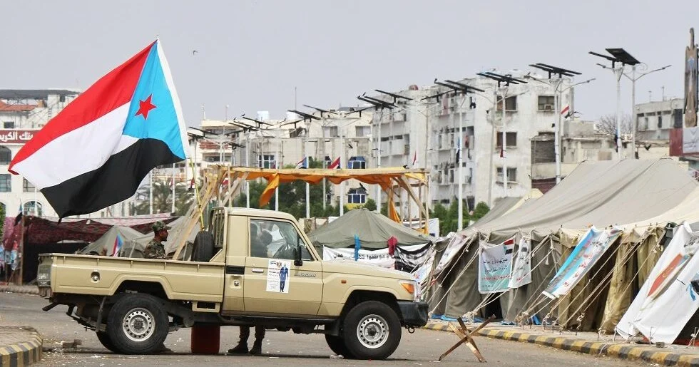 اليمن.. محافظ حضرموت يوجّه بالالتزام بالدوام الرسمي اليوم الأحد - صورة مميزة اليمن.. محافظ حضرموت يوجّه بالالتزام بالدوام الرسمي اليوم الأحد