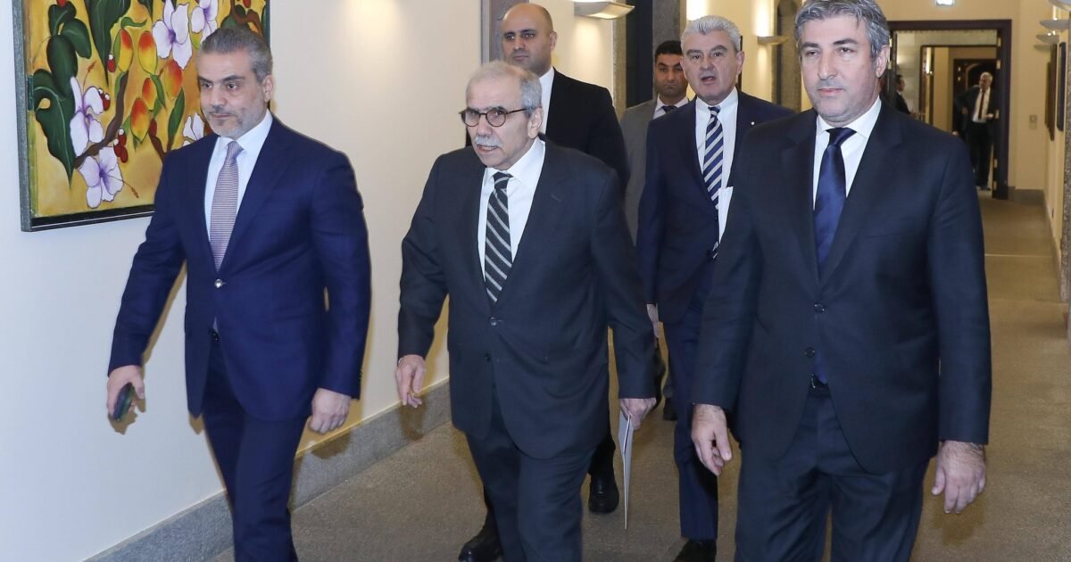 الجباية والأملاك البحرية محاور رئيسية لتمويل موازنة حكومة سلام
