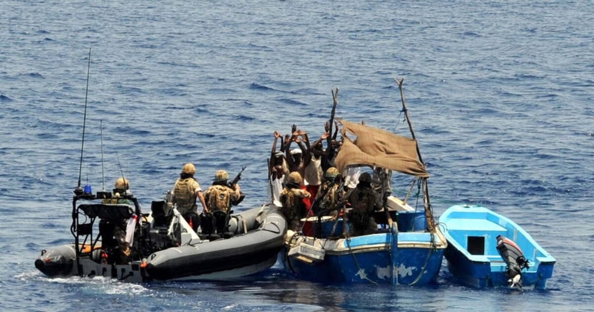 تقدم الحوثيين قرب باب المندب يزيد الضغوط على السعودية والطاقة