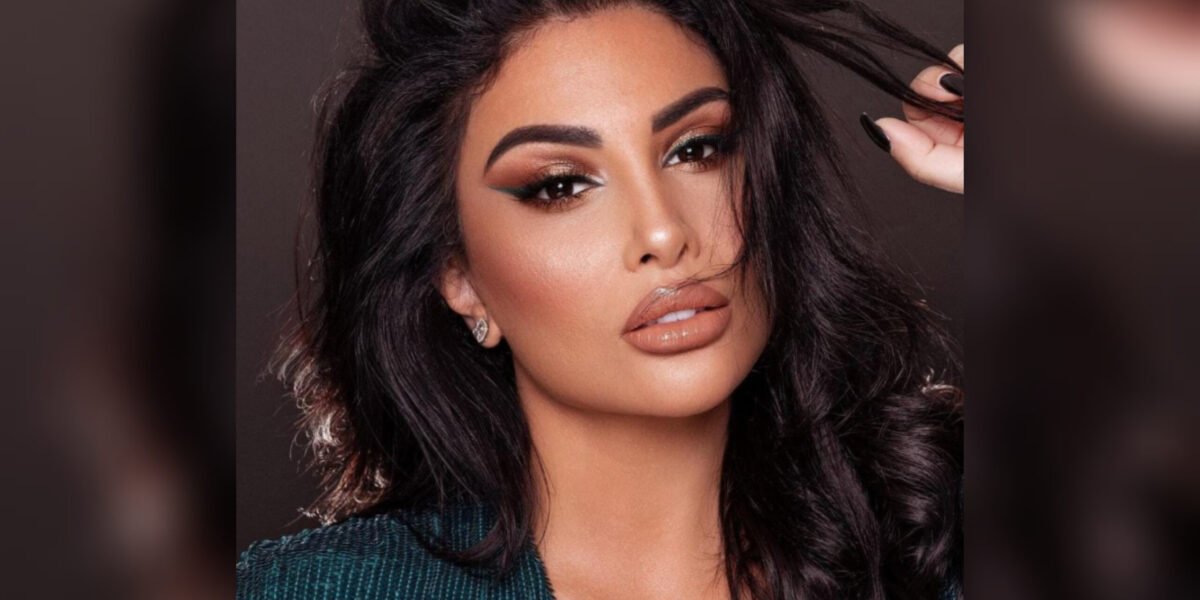 إليان خوند تخطف الأنظار بإطلالة ملكية تحمل بصمة خالد نايفه