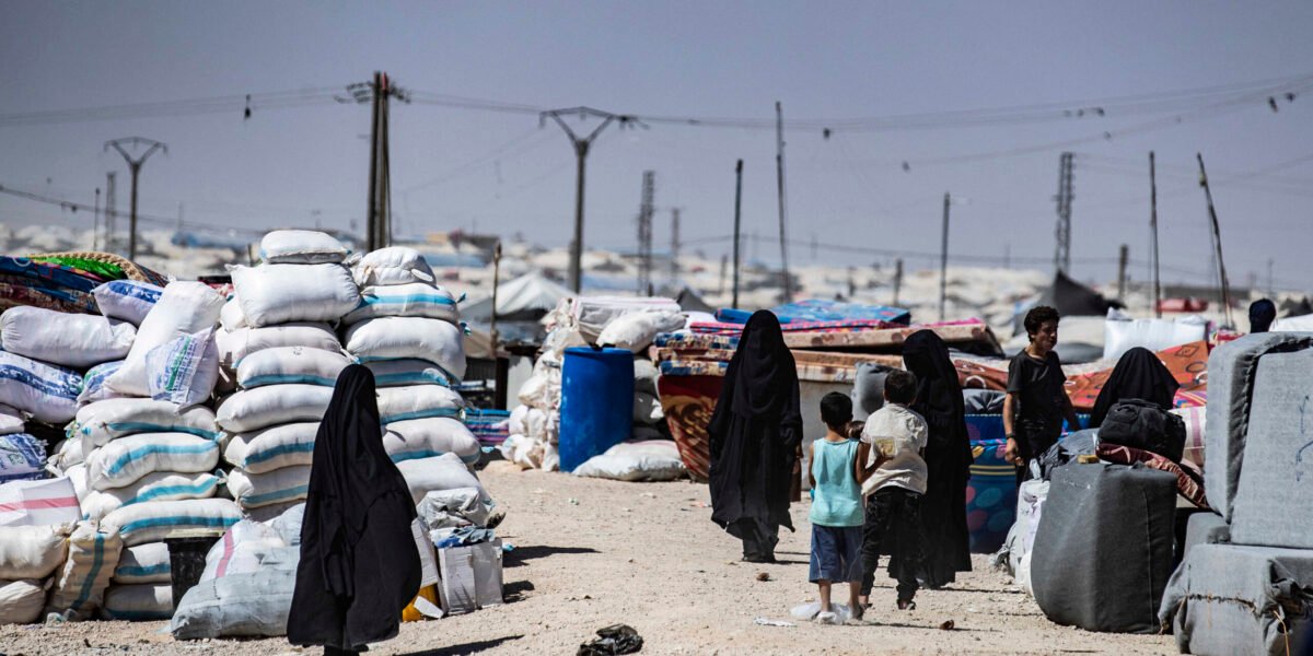صورة مميزة: العراق تدعو الولايات المتحدة الامريكية لعقد مؤتمر دولي بشأن مخيم الهول
