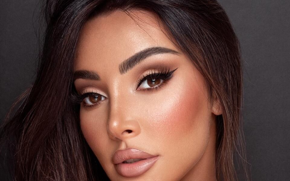 خبير التجميل خالد نايفة يثير دهشة الجمهور بأحدث أعماله - صورة مميزة صورة مميزة: خبير التجميل خالد نايفة يثير دهشة الجمهور بأحدث أعماله
