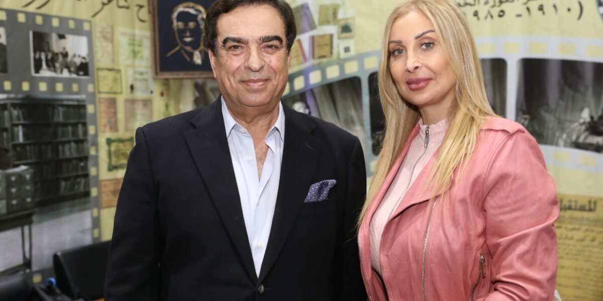 د.زينة جرادي من القاهرة الى بيروت تحتفل بتوقيع كتابها خربشات وروايتها سجينة وأبرز الحضور جورج قرداحي وزاهي وهبي وهبه قواص - صورة مميزة صورة مميزة: د.زينة جرادي من القاهرة الى بيروت تحتفل بتوقيع كتابها خربشات وروايتها سجينة وأبرز الحضور جورج قرداحي وزاهي وهبي وهبه قواص