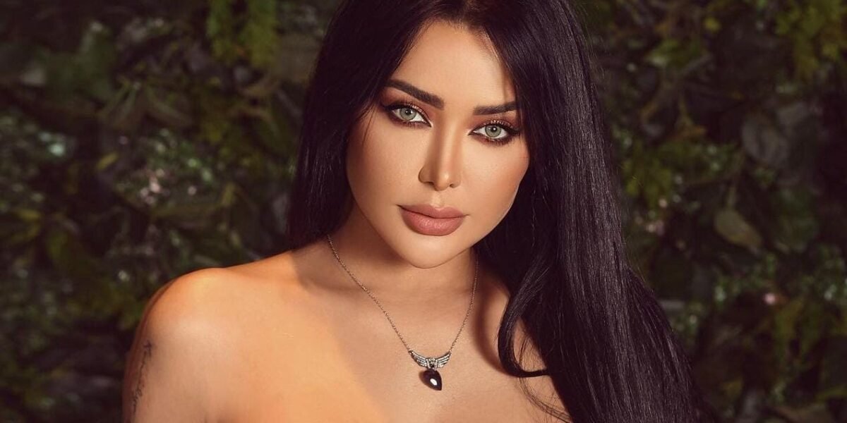كاميليا ورد الوجه الاعلاني لشركة we earn finance - صورة مميزة صورة مميزة: كاميليا ورد الوجه الاعلاني لشركة we earn finance