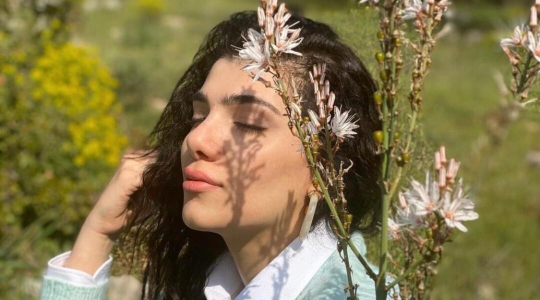 صورة مميزة: مقطع للإعلامية أنوار أبو حمدان يثير جدل كبير على الإنستغرام