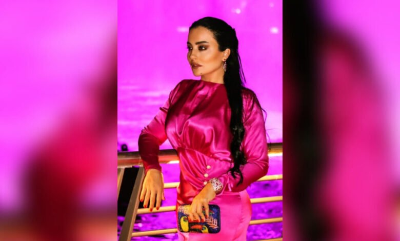 ناريمان اللبان أحد أبرز الصحفيين والمؤثرين شهرة في مجال السيارات